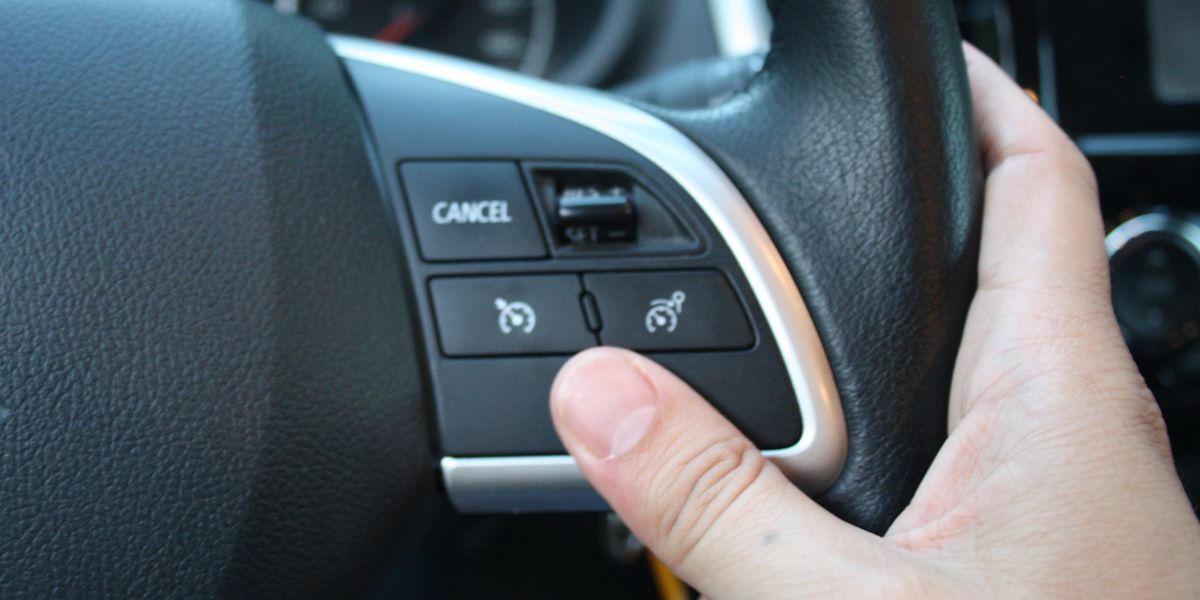 how to use cruise control