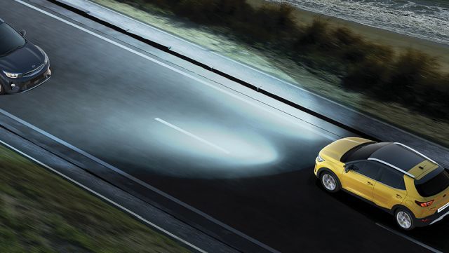 kia-stonic-high-beam-assist640