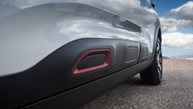 citroen-c4-cactus-2018-bumps640