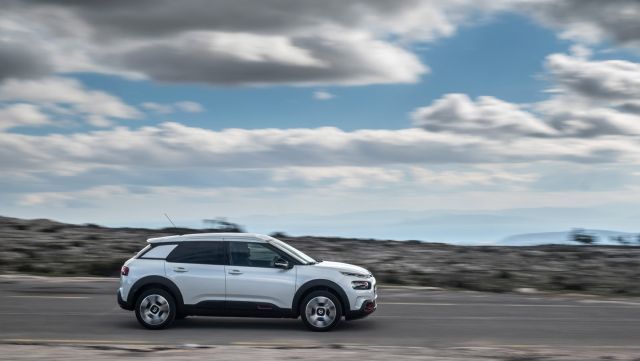 citroen-c4-cactus-2018-f640
