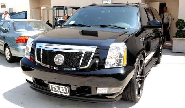 bechkam-cadillac-escalade-640