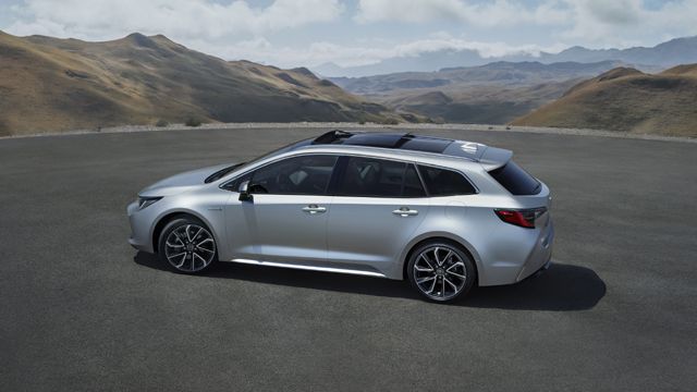 Corolla Touring Sports (3)