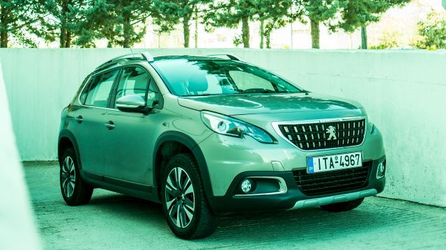Peugeot-2008-car-c640