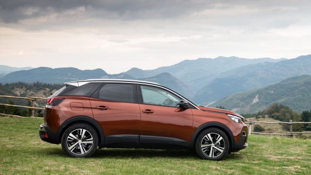 Peugeot-3008-2017-c640
