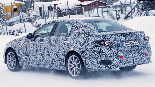 mercedes-c-class-spy-2