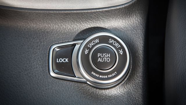 Suzuki-SX4-S-Cross-2016-m640