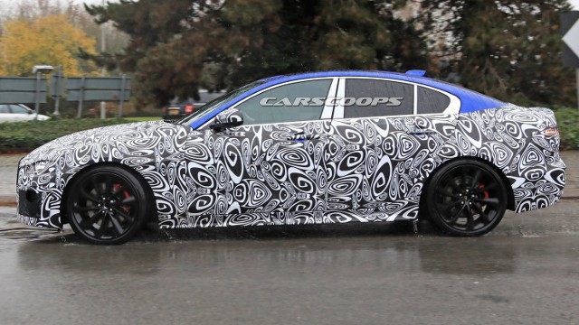 jaguar-xe-facelift-spy-3