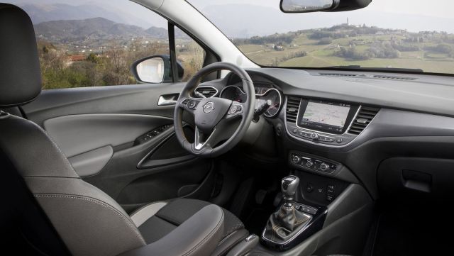 Opel-Crossland-X-e640