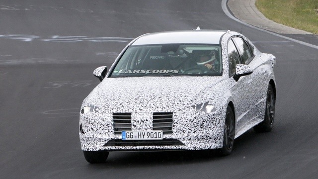 d68e2447-hyundai-sonata-i40-spy-first-time-14-chariatis-640