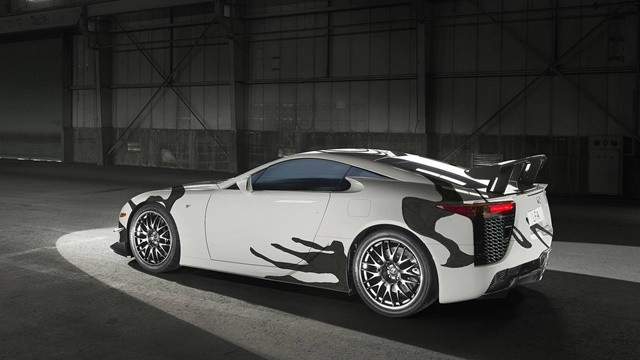Lexus-lfa-art-car-tsiro-640