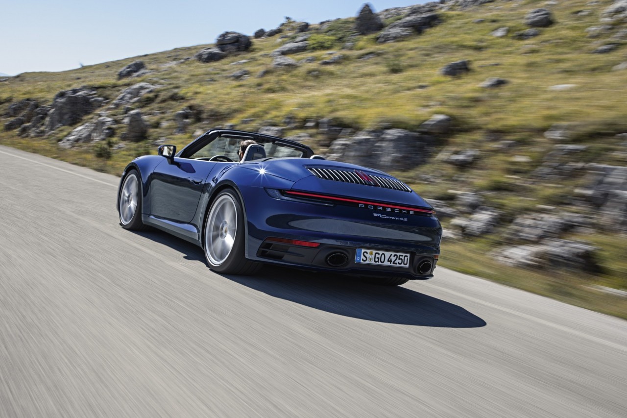 07154c0f-2020-porsche-911-convertible-5