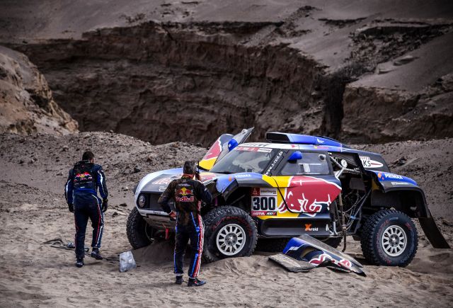 dakar19-ss3-sainz-g640tall
