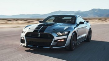 2020-shelby-gt500-640