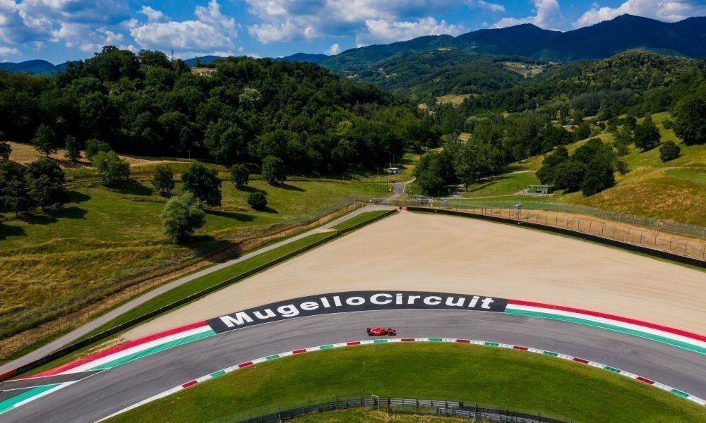 ferrari-mugello-test-18car-a1000x600