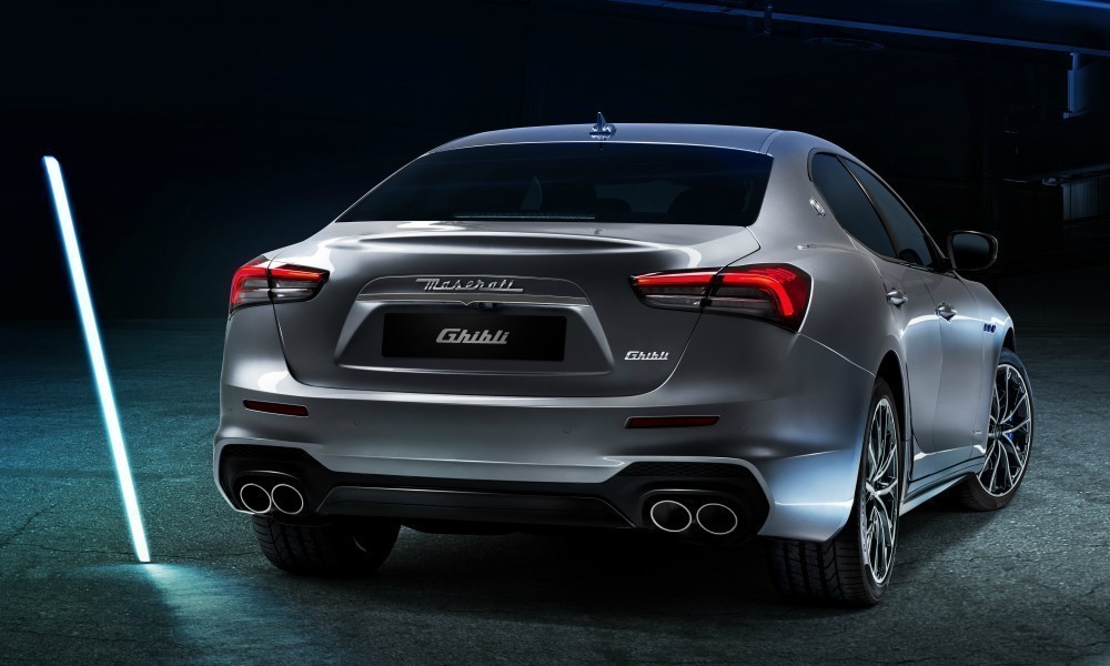Maserati_Ghibli_Hybrid2
