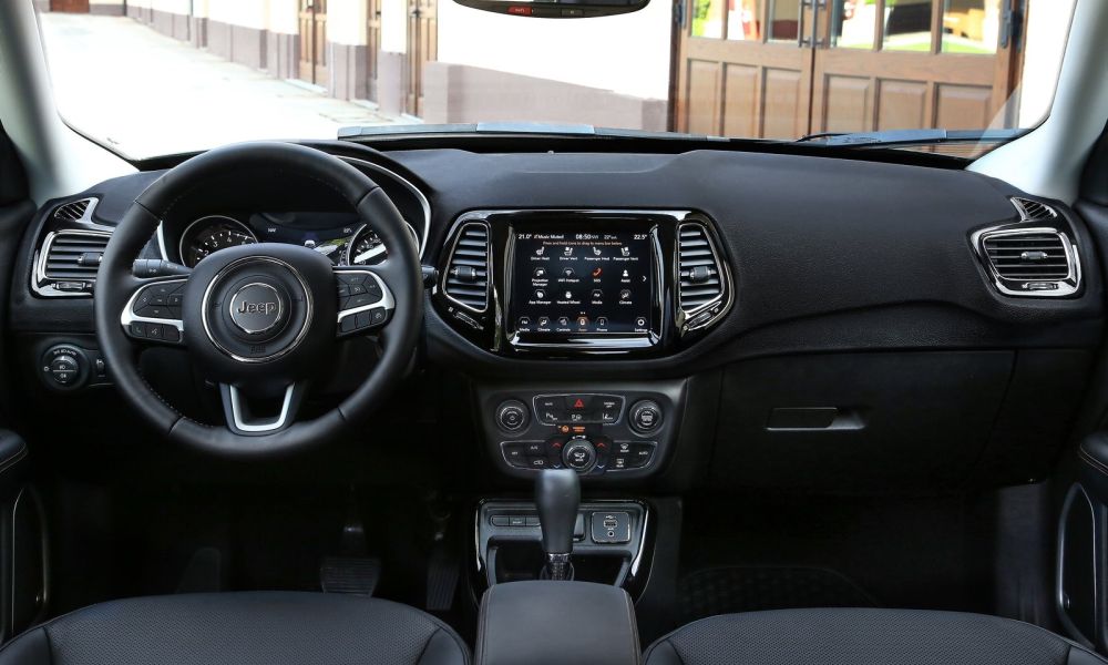 Jeep-Compass-2020-f1000x600