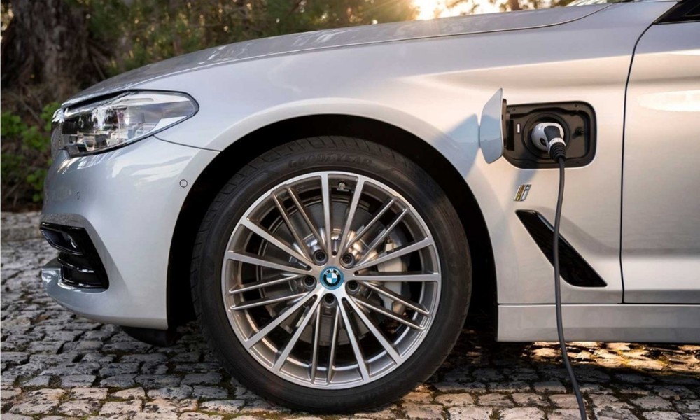 BMW 530e