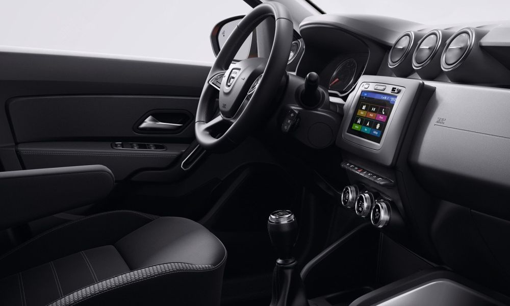 Dacia-Duster-2019-interior-k1000x600