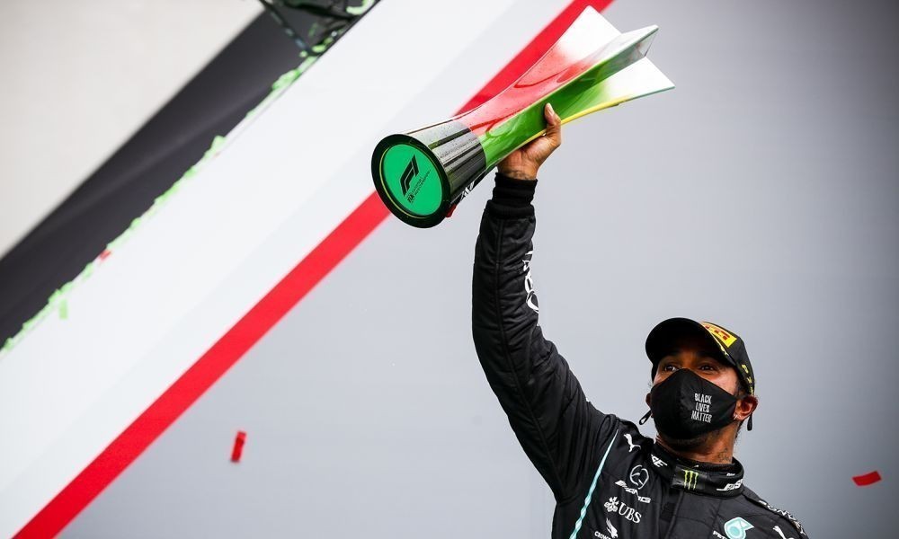 hamilton-portimao20-pirelli-a1000x600