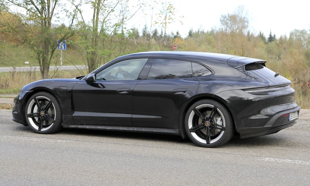 Porsche Taycan Cross Turismo