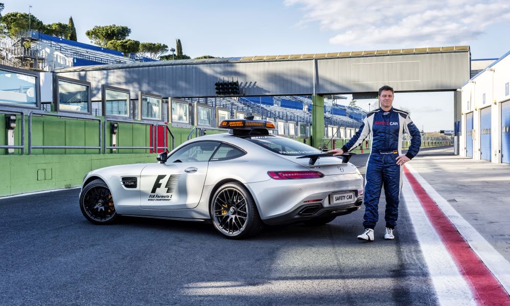 Bernd-Maylander-2018-AMG-GT-R-b1000x600