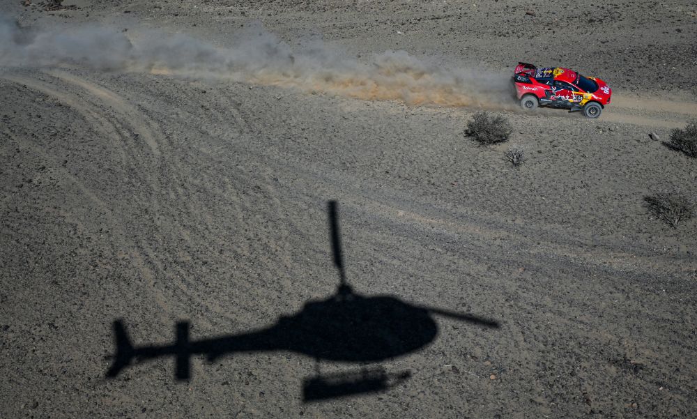 Loeb-Dakar21-S1-a1000x600.