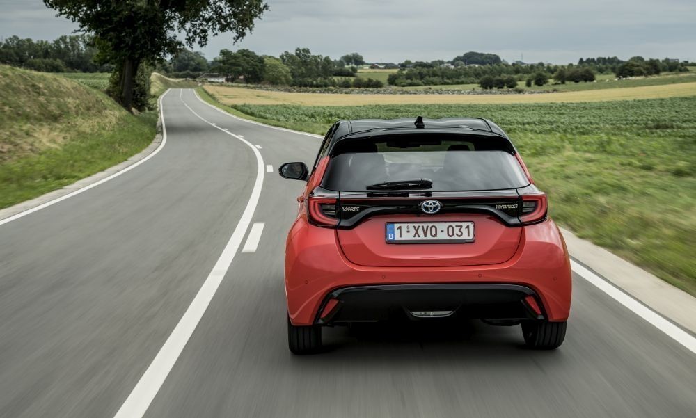 yaris-2019-red-f1000x600