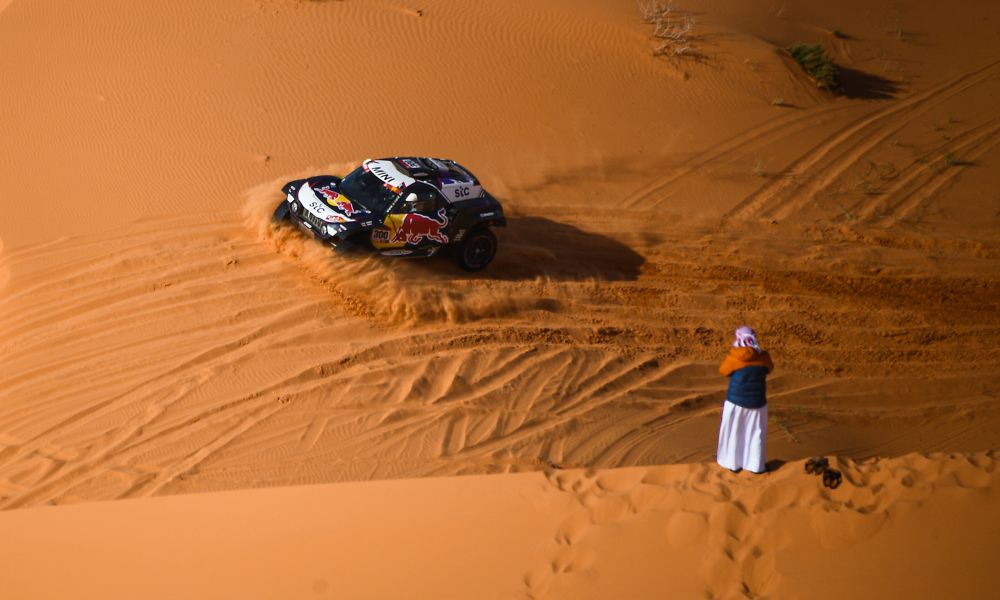 Sainz-Dakar21-S6-a1000x600