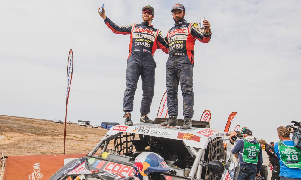 lopez-dakar21-finish-a1000x600