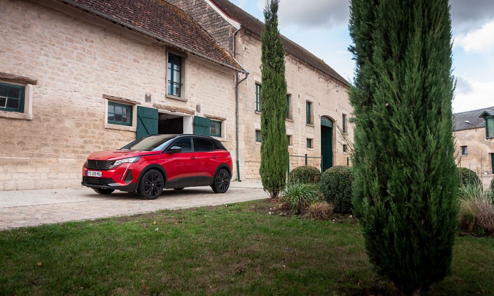 Peugeot-3008-2020-red-gt-a1000x600