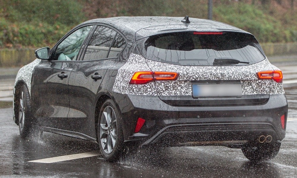 Ford Focus facelift spy