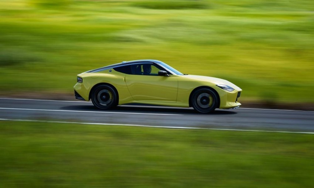 Nissan 400Z concept teaser