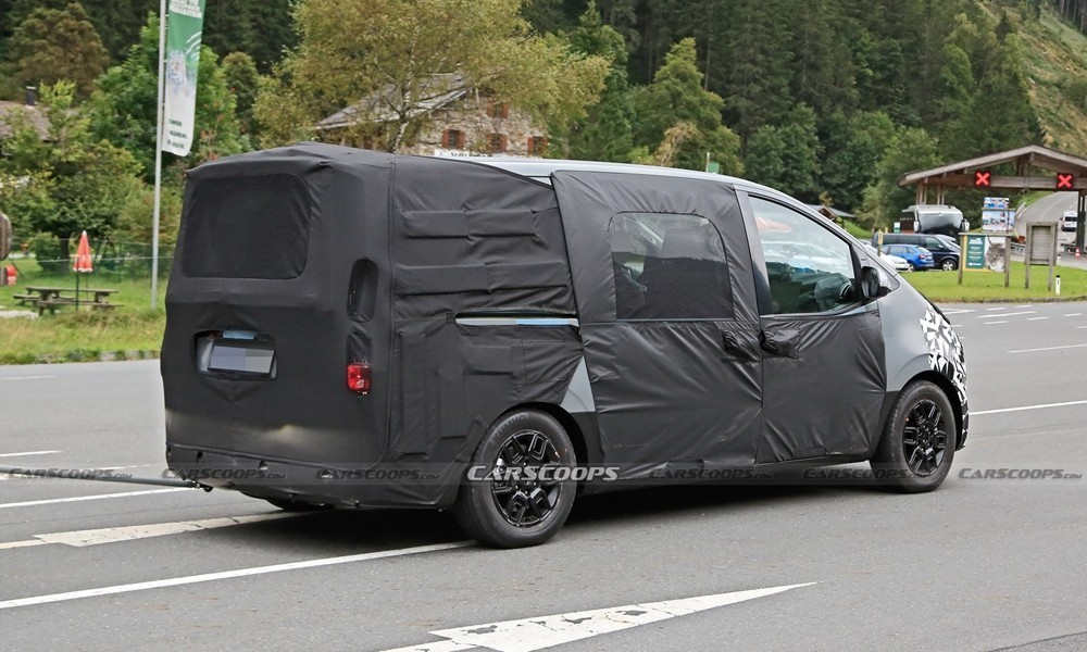 Hyundai H1 Van