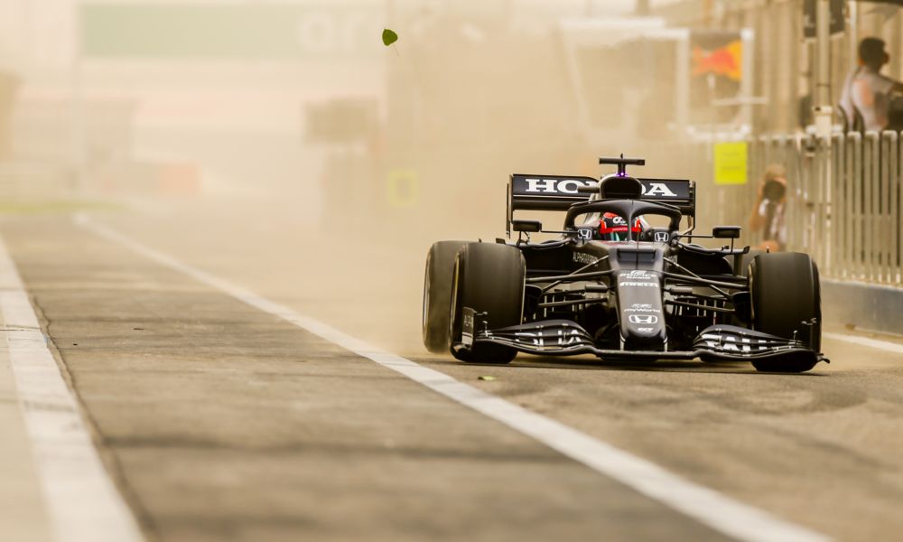 tsunoda-bahraintest21-a1000x600
