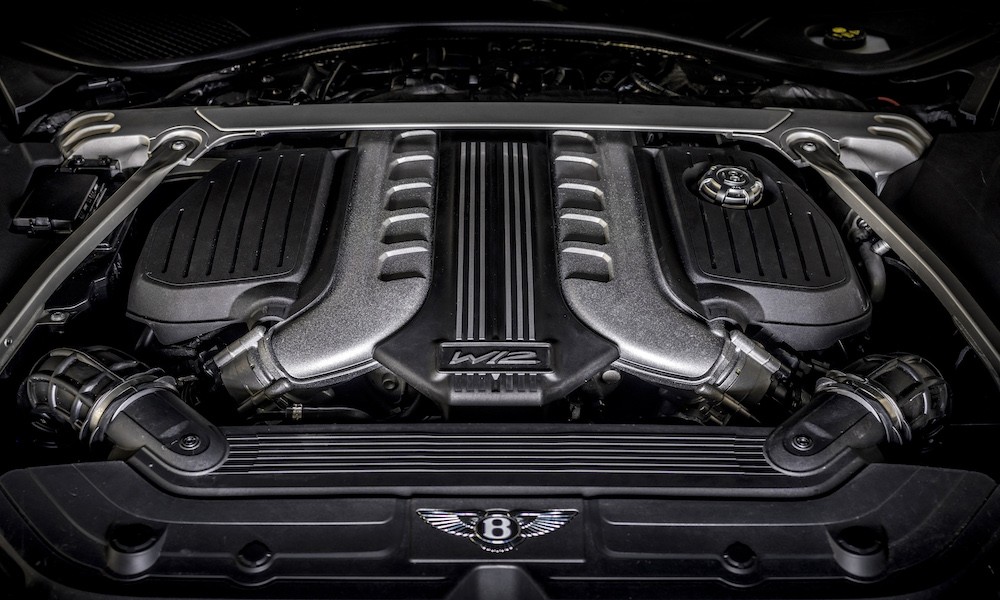 Η Bentley δεν θα κατασκευάσει 12κύλινδρο plug-in μοτέρ