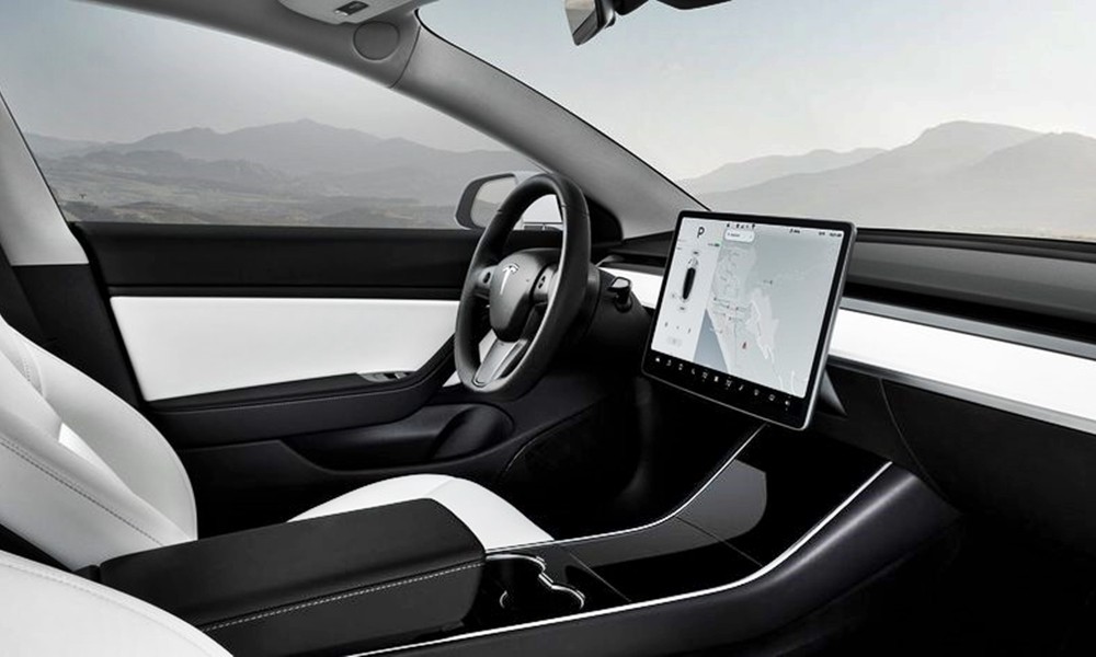 H Tesla αποχαιρετά το συμβατικό επιλογέα ταχυτήτων (VIDEO) | Offsite