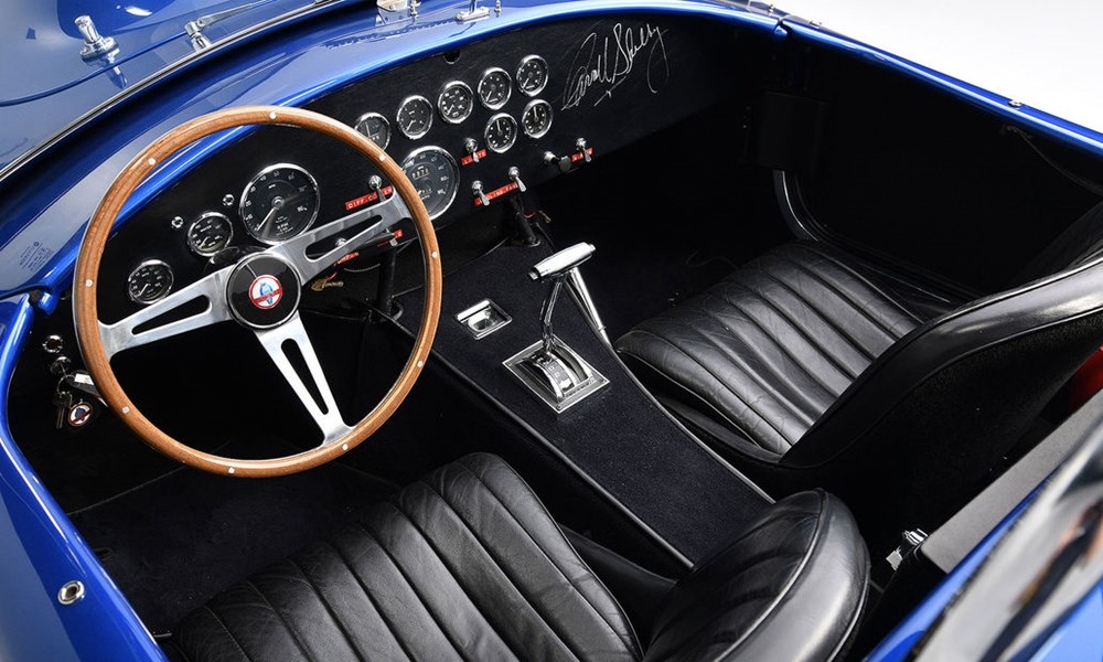 Carroll Shelbys Cobra