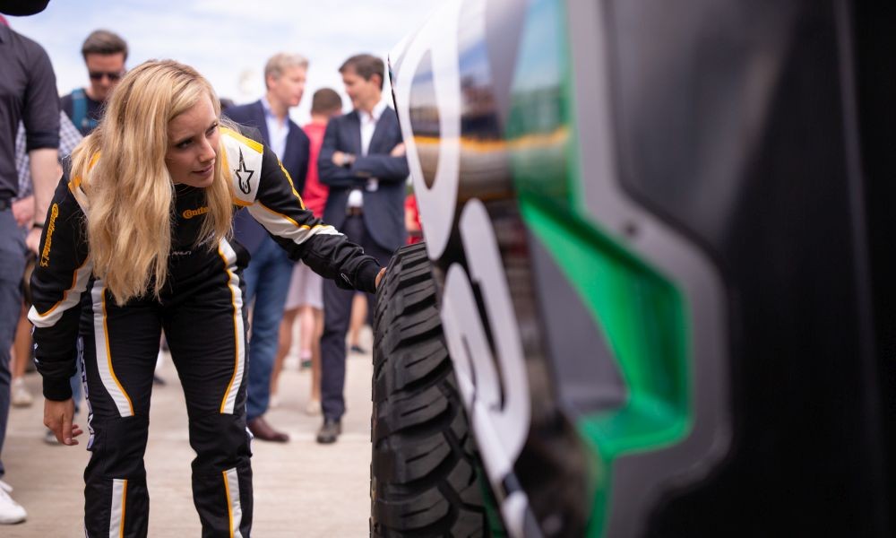 Mikaela-Ahlin-Goodwood20-d1000x600