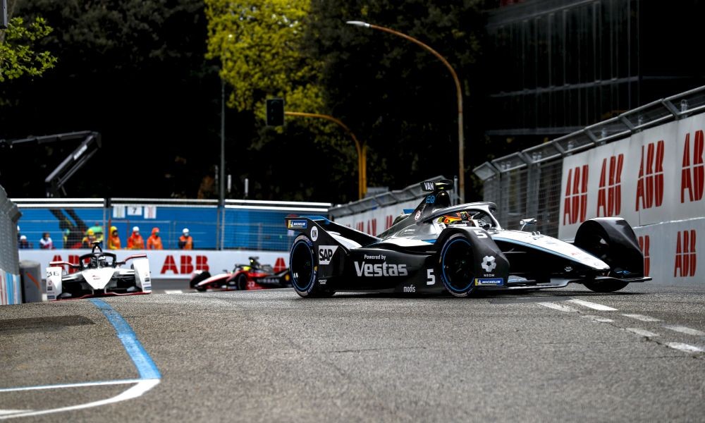 Formula-E-S703-Rome1-vandoorne-b1000x600