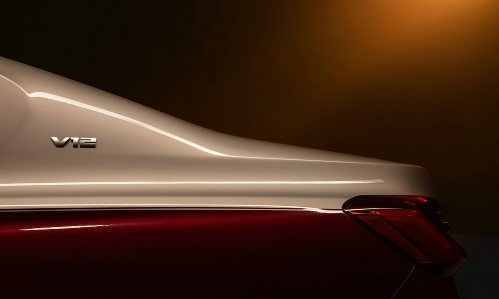 BMW 7 Series Shining Shadow