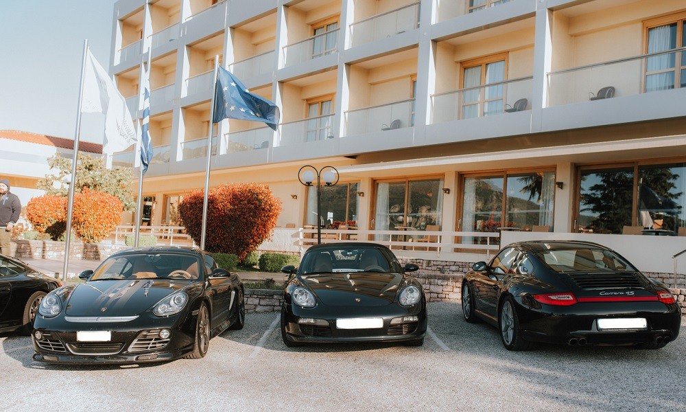 Ποια πόλη της Ελλάδας θα γεμίσει με Porsche;