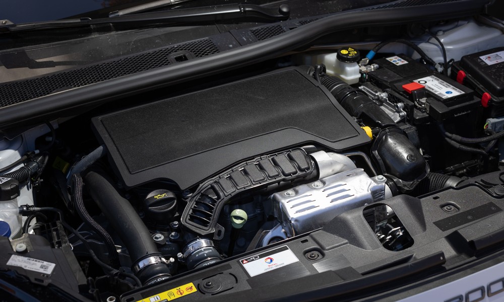 Δοκιμή: Peugeot 2008 1.2 PureTech 130 PS EAT8