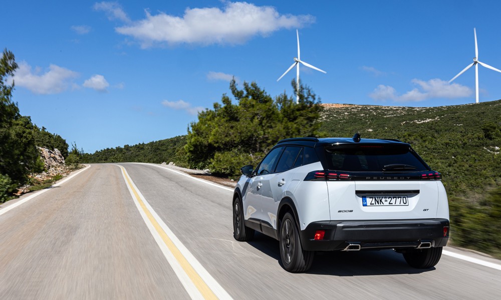 Δοκιμή: Peugeot 2008 1.2 PureTech 130 PS EAT8