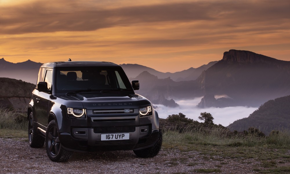 231214121546_Land-Rover-Defender-72012