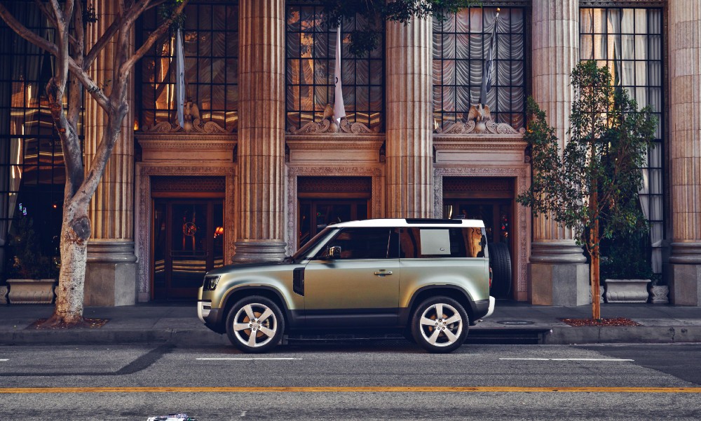 231214130656_land-Rover-Defender-0-132