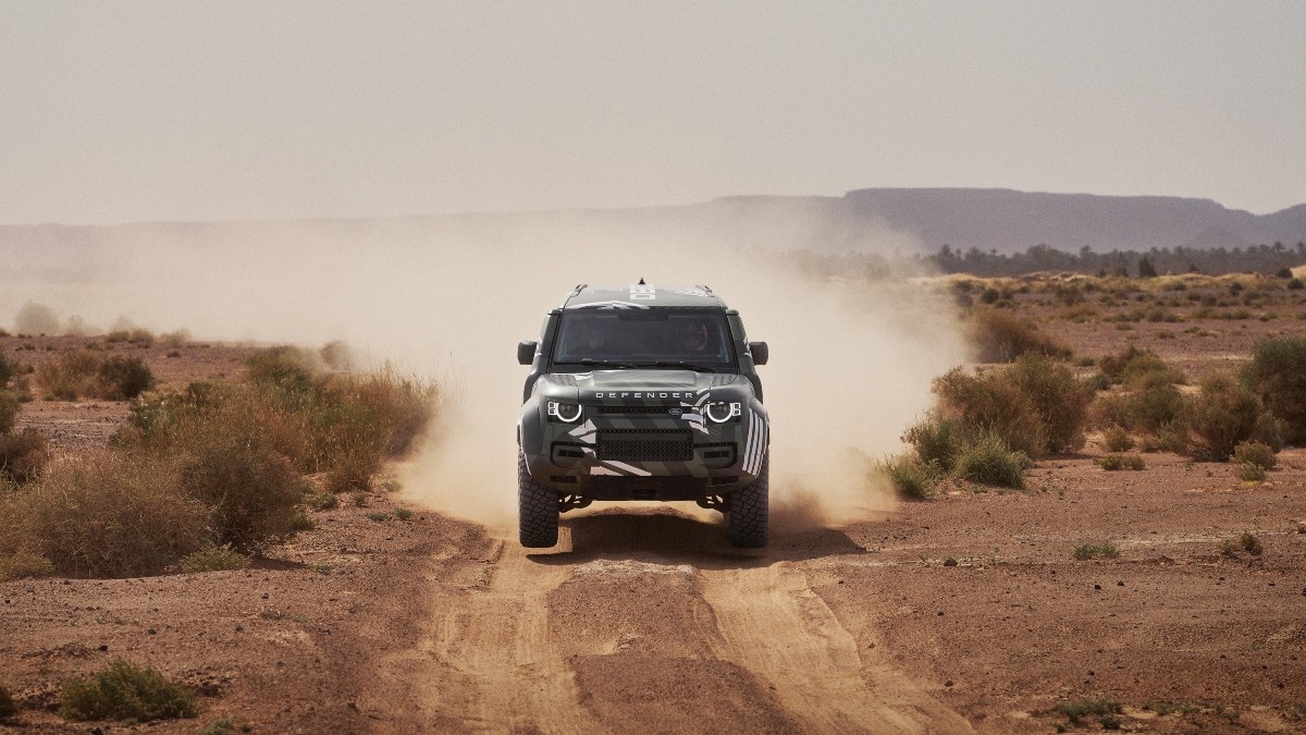 Ξεκίνησε τις δοκιμές Land Rover Defender Dakar D7X-R