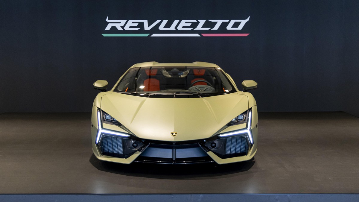 Η Lamborghini Revuelto σύντομα και SV - NewsAuto.gr