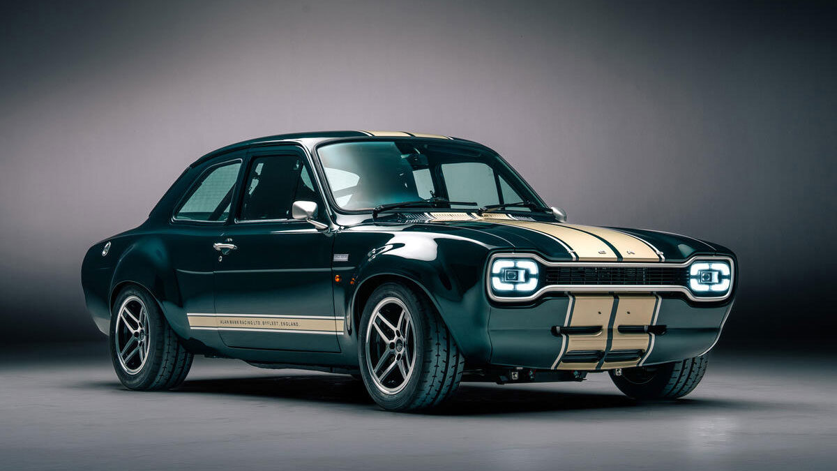 Το Ford Escort RS MK1 της Boreham Motorworks από την εμπρός δεξιά πλευρά